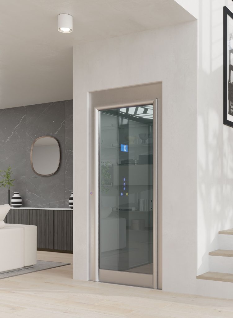 porta Eltec Lift per home lift modello Wings, finitura in acciaio con vetro leggermente fumè, che permette di vedere l'interno della piattaforma elevatrice